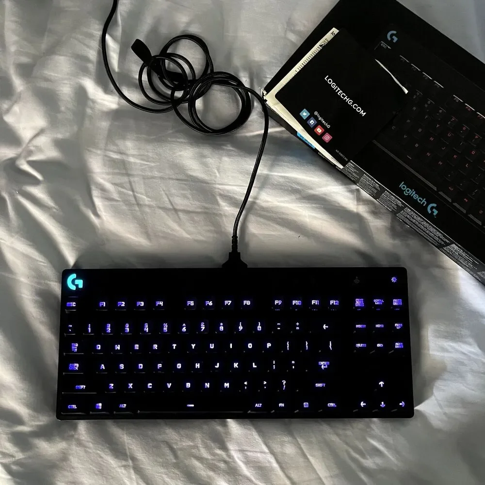 Logitech g pro tkl Wired Mechanical Keyboard gx Blue Clicky rgb Gaming